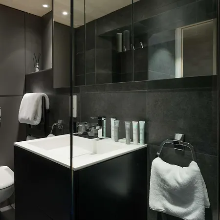 1850 - De Standing - 4 Pers. - Au Pied Des Pistes - Fr-1-631-175 * Courchevel